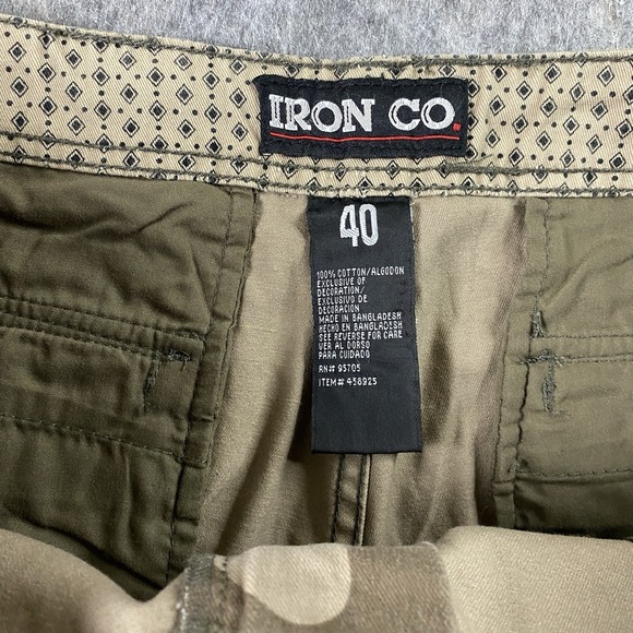 Iron Co Shorts Men's 40 Green Camouflage Baggy‎ Wide Leg Y2K Cargo NWT - Picture 11 of 13